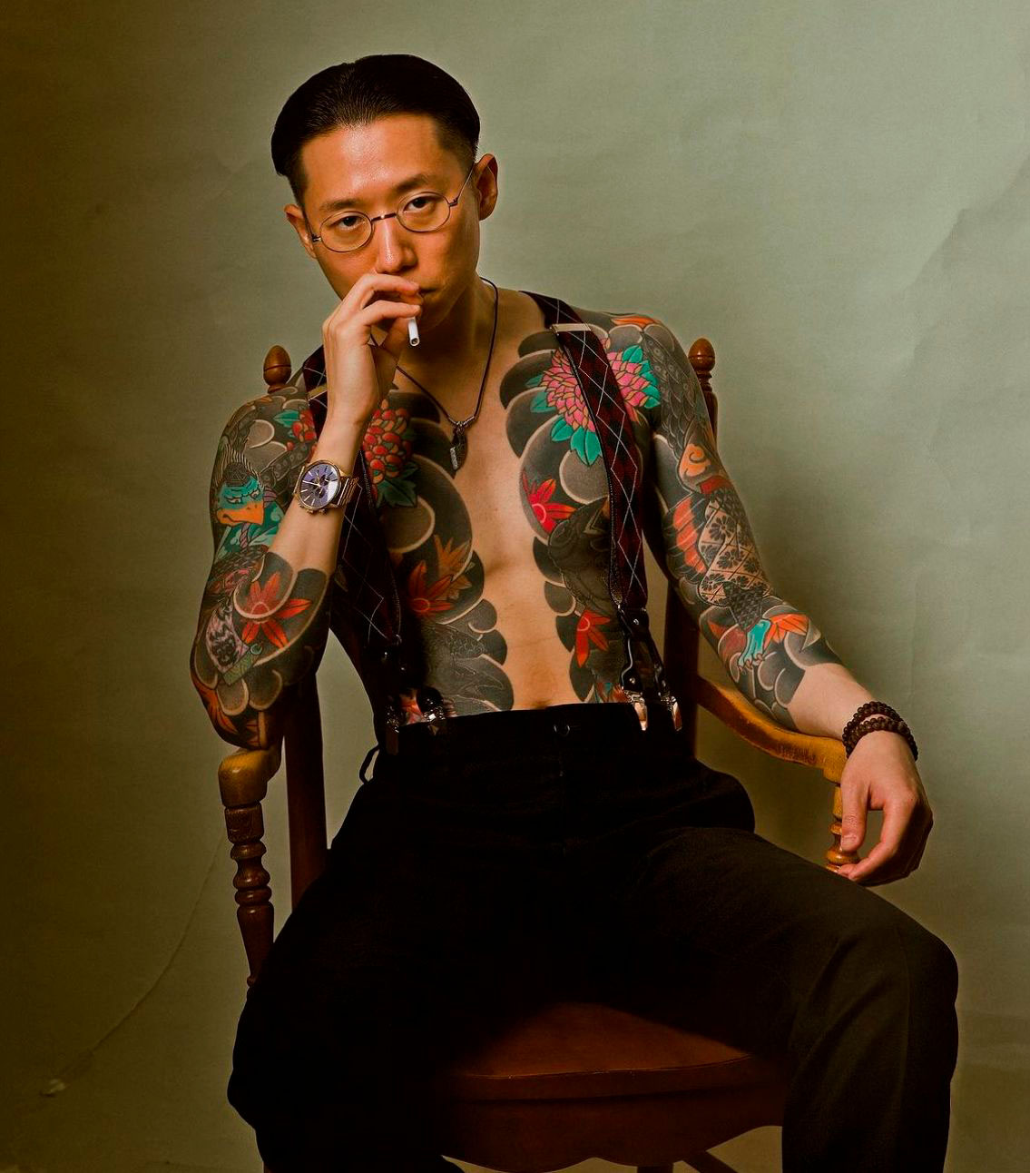 stil tattoo japonia tors na stule